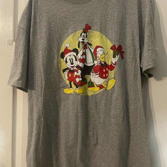 Mickey and friends - Picture 2 of 2